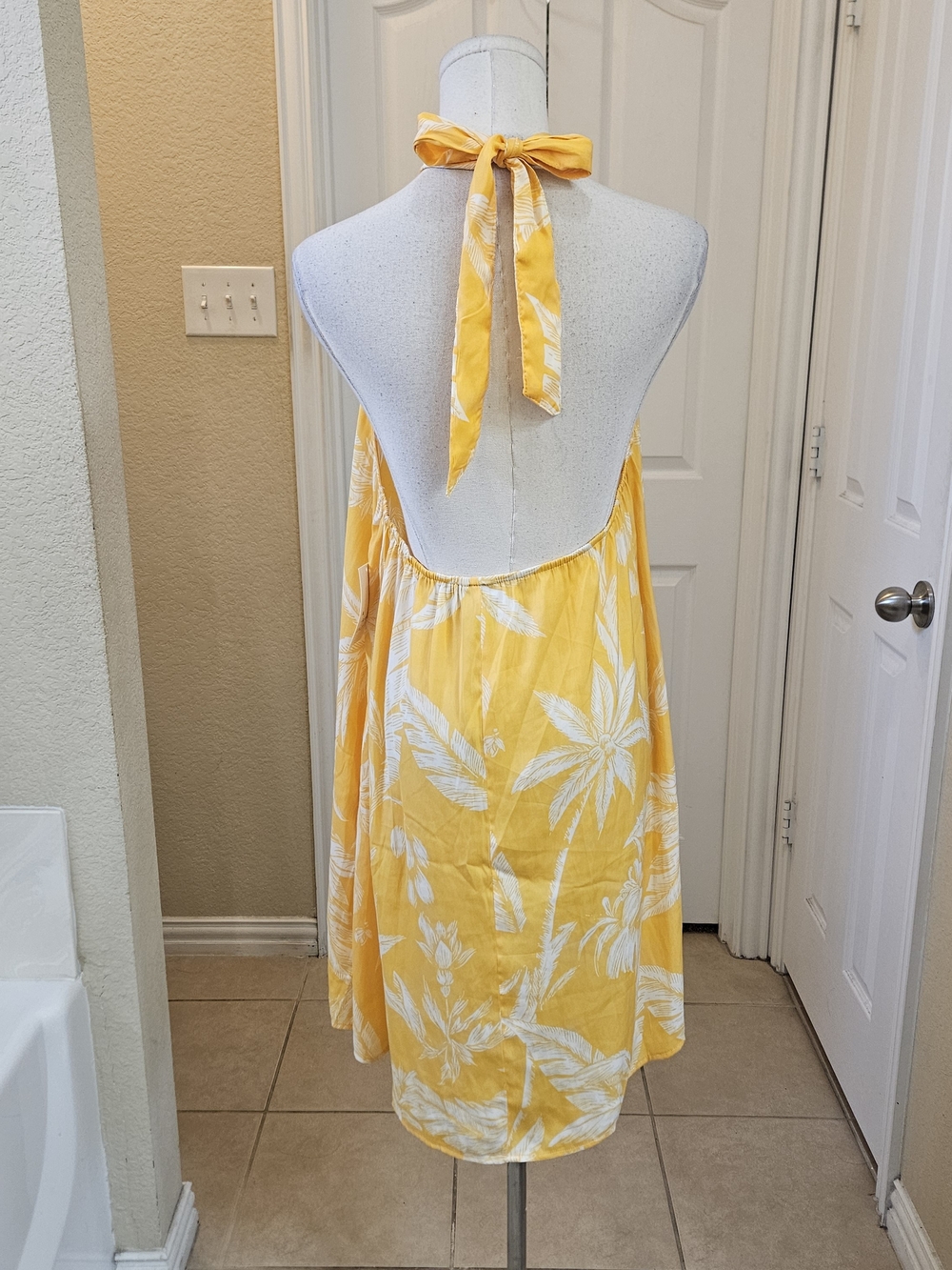 A New Day Women's Tropical Print Halter Mini Dress – Yellow/White | Size Small - Picture 9 of 10